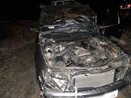auto uszkodzone po zderzeniu z łosiem- zdjęcie poglądowe