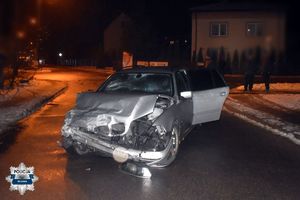 uszkodzone pojazdy po wypadku
