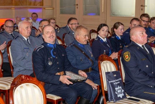 Publiczność uczestnicząca w seminarium historycznym na temat funkcjonowania Policji Państwowej.